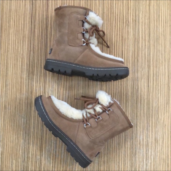 UGG Mukluk Revival Size 6 - Picture 5 of 8